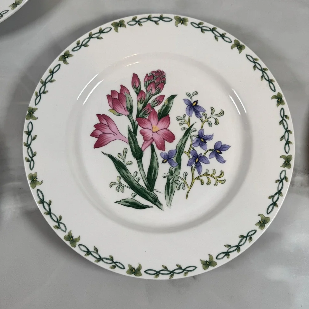 Set of 4 Thomson Pottery Floral Garden Dinner Plates Assorted‎ Flower Designs